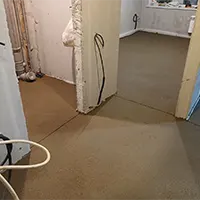 Пример работ по полусухой стяжке пола в однокомнатной квартире